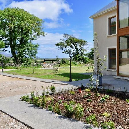 Island View Luxury Apartment Clifden Exterior foto